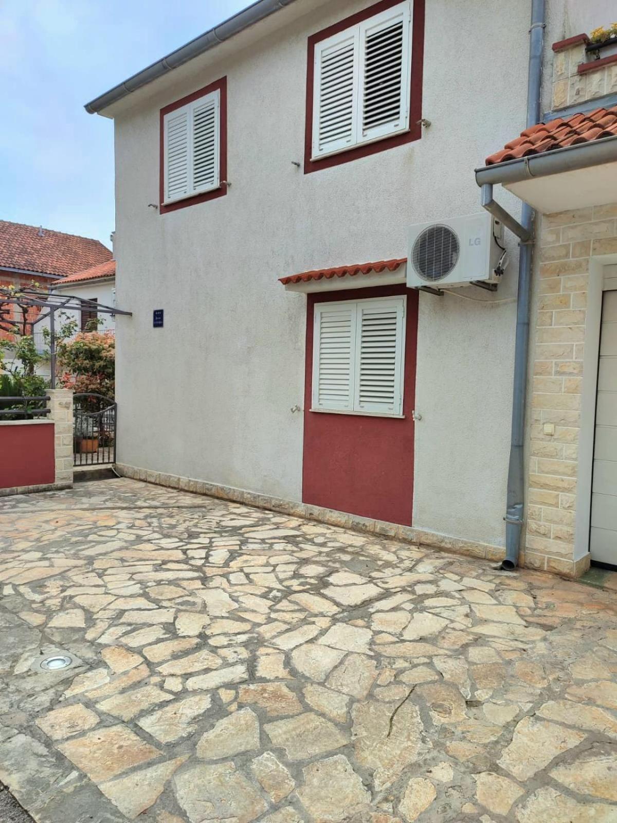 Petra Apartment Vodice Exterior photo